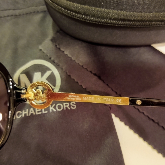 Sold - Picture 8 of 10